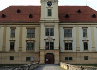 Katalog izložbe “Valpovački vlastelini Prandau-Normann”