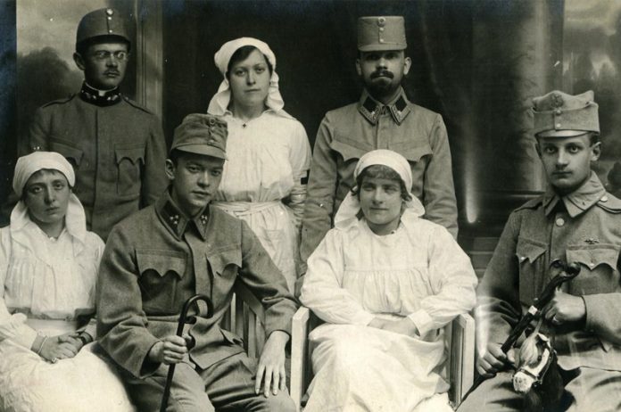 “Sav naš luksuz je Crveni križ”: zagrebačke žene u Prvom svjetskom ratu