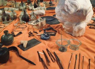 Metodička vježba: Vreća artefakata: Mali arheolozi