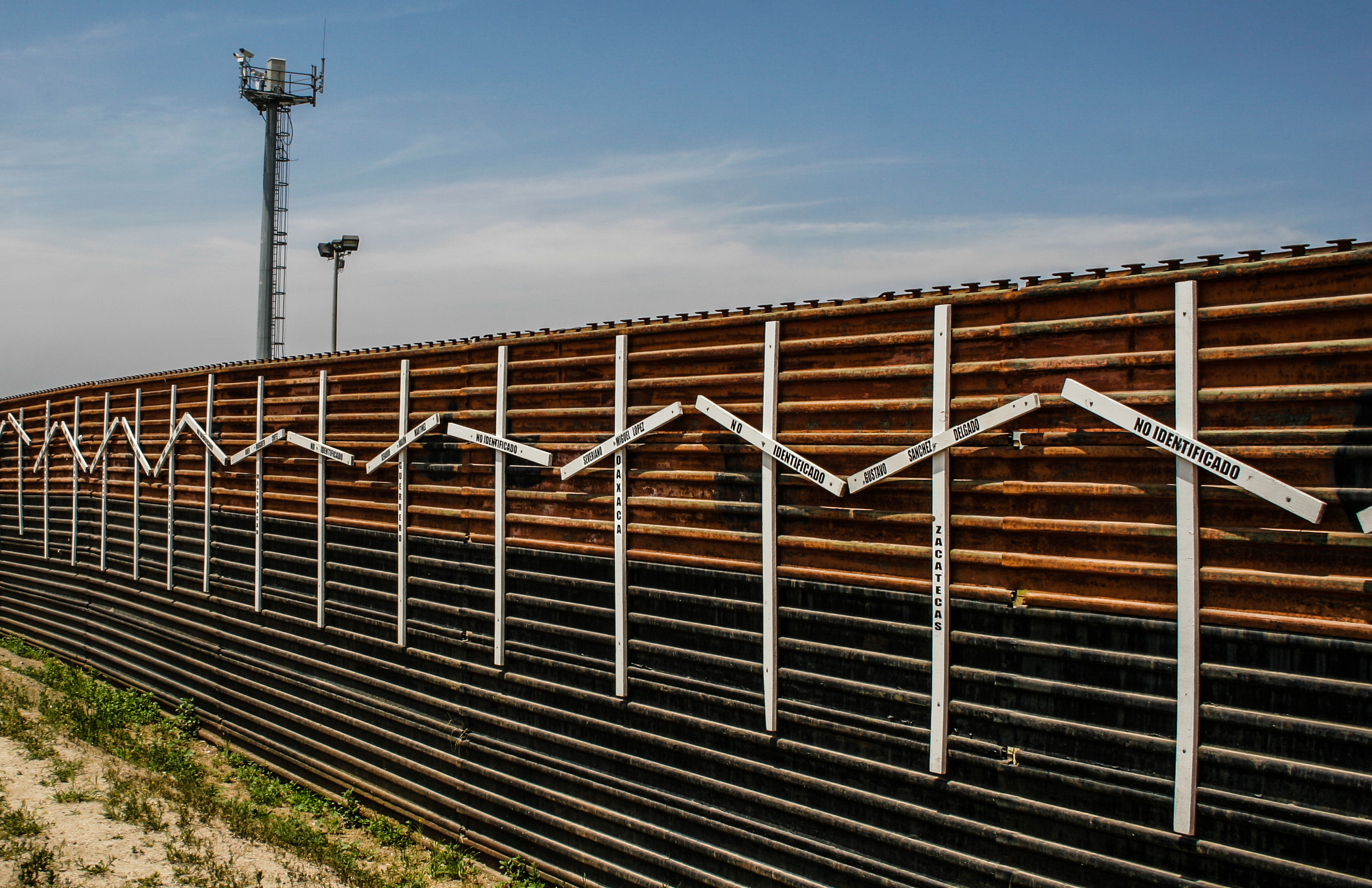 Border_Wall_at_Tijuana_and_San_Diego_Border