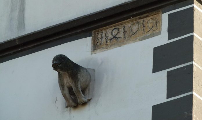 Romanička medvjedica: Najstariji javni spomenik u Varaždinu?