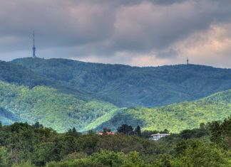 Na Sleme…! Entuzijastično prvo planinarsko društvo, piramida i bombardirani TV-toranj: Sljeme za živce, pluća i krv!