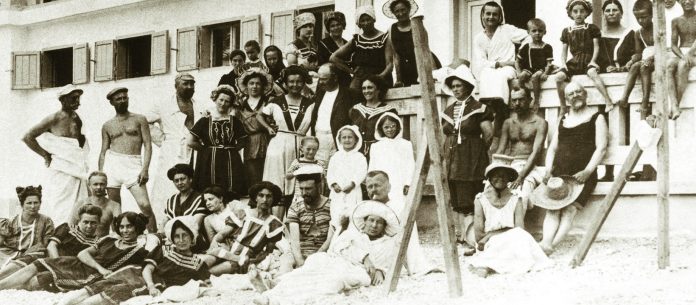 VISIT JUGOSLAVIA: turistička propaganda u međuratnoj Kraljevini SHS/Jugoslaviji