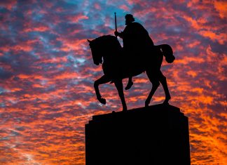 Kip kralja Tomislava u Zagrebu – spomenik četiri režima