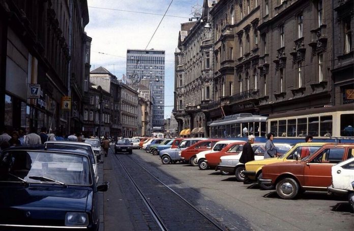 Fenomen promjena naziva javnih prostora i arhitekture u Zagrebu, Bukureštu i Berlinu – socijalizam i postsocijalizam