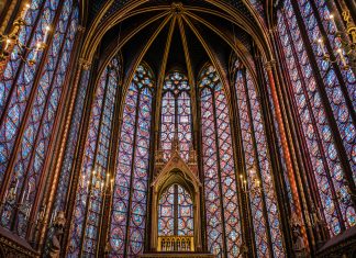 Plava ili kako napisati povijest jedne boje