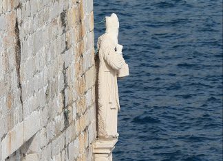 Ima li svetac svoj grad ili grad ima svojega sveca?