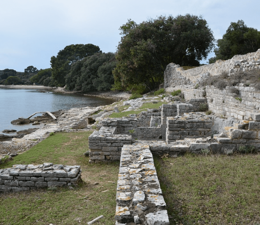 Arheološki ostatci i dekoracije iz rimske vile na Brijunima